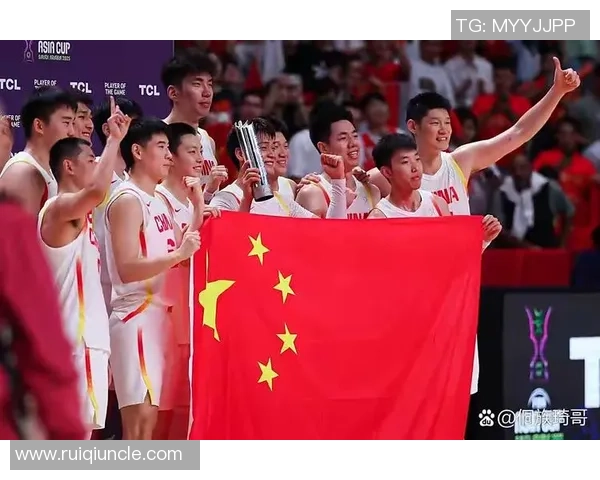 中国男篮逆转胜韩国晋级亚洲杯四强 关键时刻展现团队精神