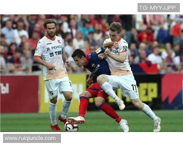 以足球俱乐部为核心探讨现代竞技管理模式与发展策略研究新趋势