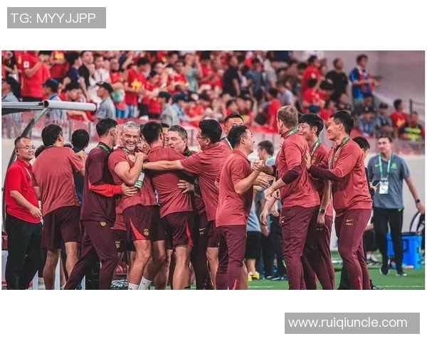 国足逆转取胜引爆全国球迷激情新星崛起点燃世界杯晋级希望