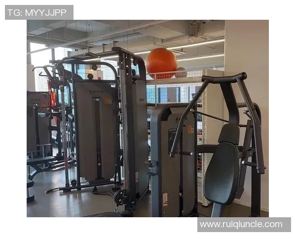 如何通过科学健身提升体能和塑造完美身材的有效方法与技巧