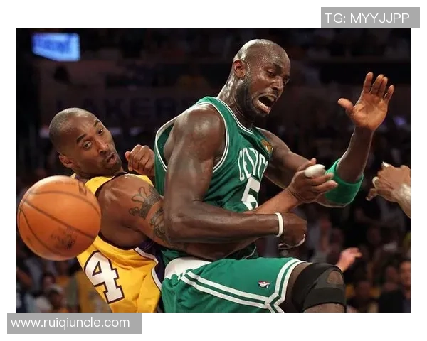 湖人对决凯尔特人：历史经典再度上演，谁能笑傲绿海紫军争锋战