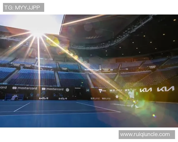 网球运动的历史变迁与技术革新:从草地到硬地的竞技挑战与发展 网球运动的历史变迁与技术革新:从草地到硬地的竞技挑战与发展