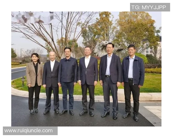 聚焦当代篮球巨星如何引领球队走向巅峰时代与荣耀未来征程的精彩篇章