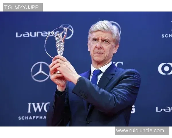 足球世界的崛起与变革探索从青训体系到全球化发展路径的深度解析